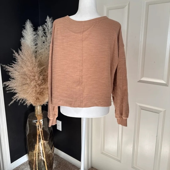Aerie Endless Summer Crew Sweatshirt
In Toasty 
Size Small Oversized - Picture 7 of 12
